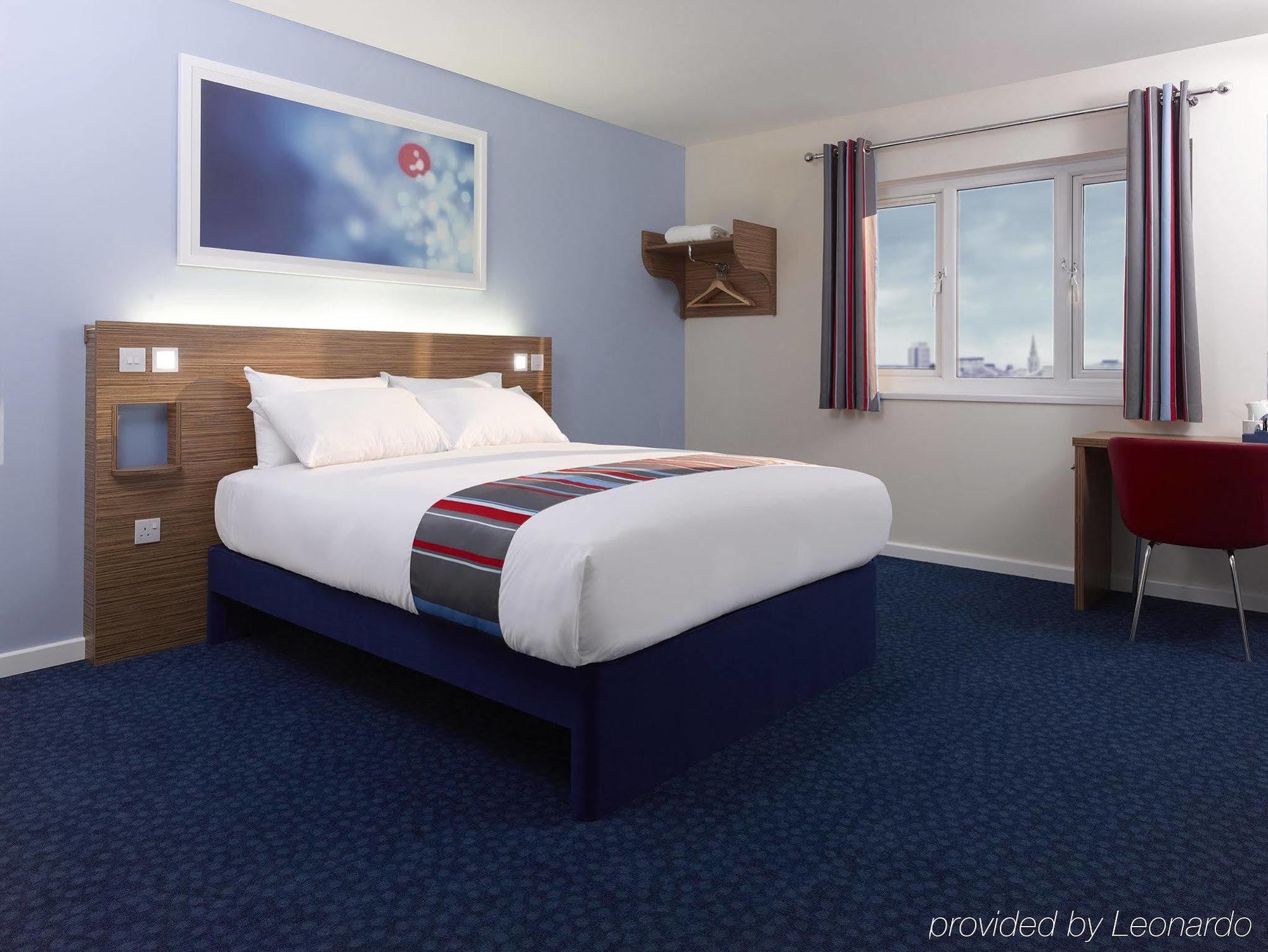 Travelodge Aberdeen Central Exterior foto