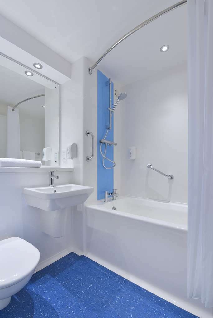 Travelodge Aberdeen Central Cameră foto